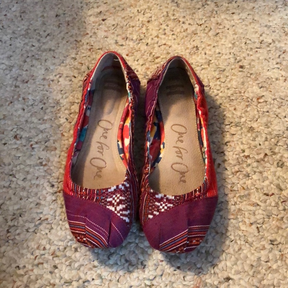 Toms, Ikat print, Size 5.5